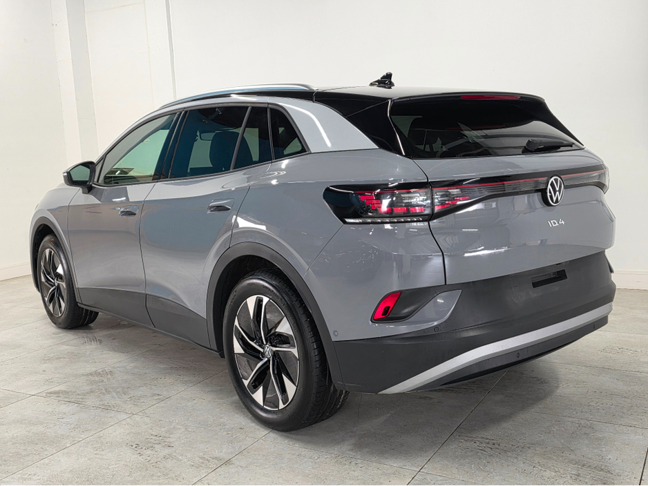 2025 Volkswagen ID.4 - image 13