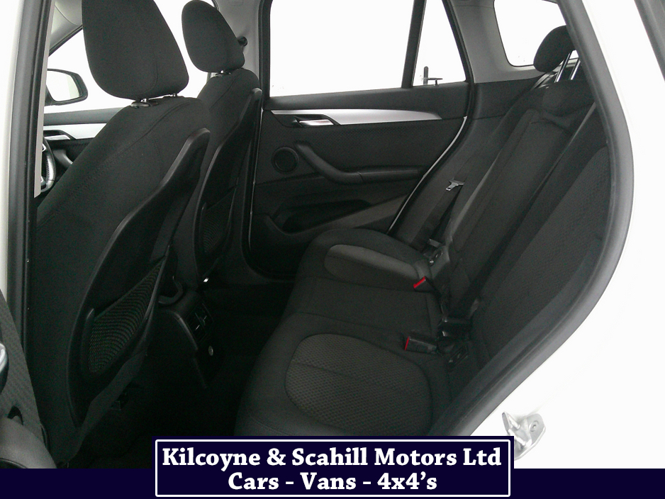 2018 BMW X1 - image 14