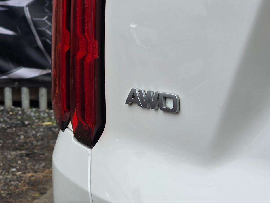 2022 Kia Sorento - image 12