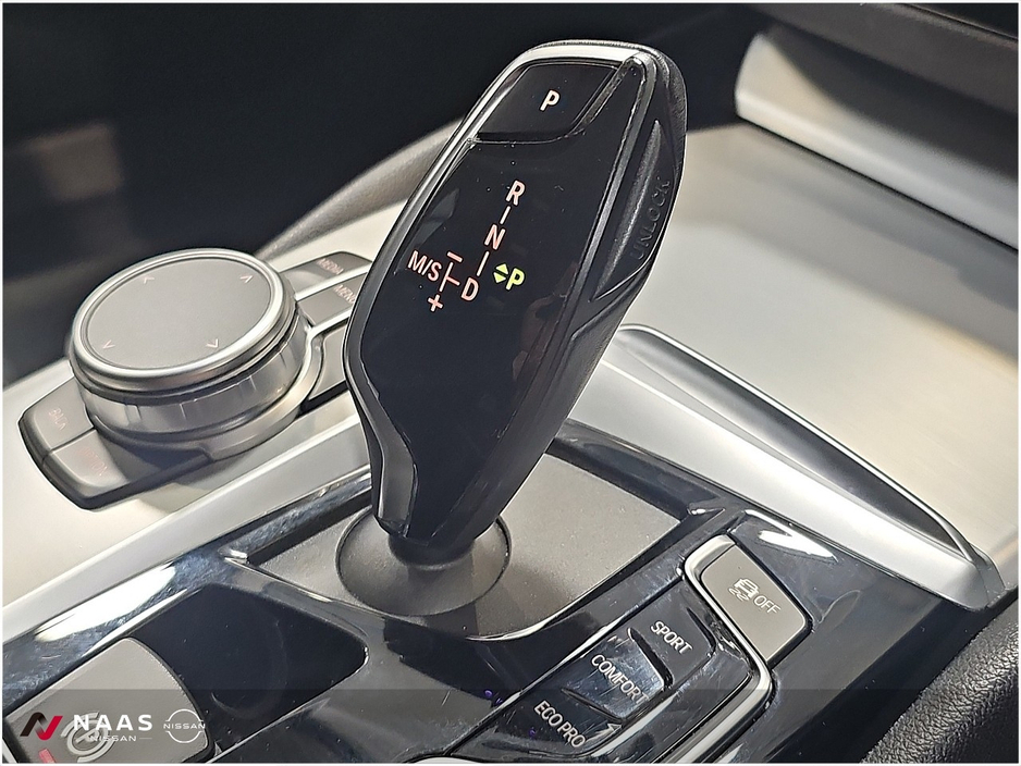 2019 BMW 5 Series - image 17