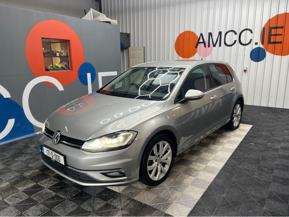 2017 Volkswagen Golf - image 5