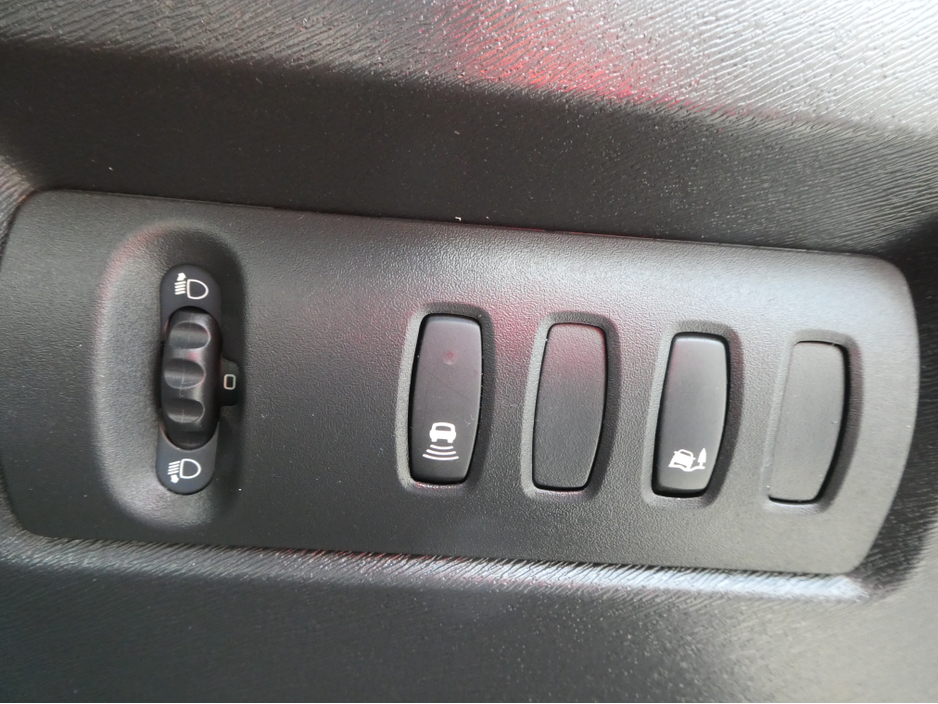 2015 Renault Kangoo - image 23