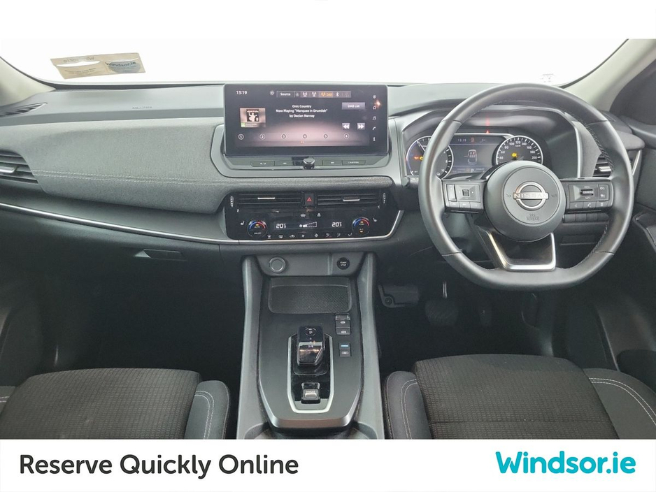 2025 Nissan Qashqai - image 3