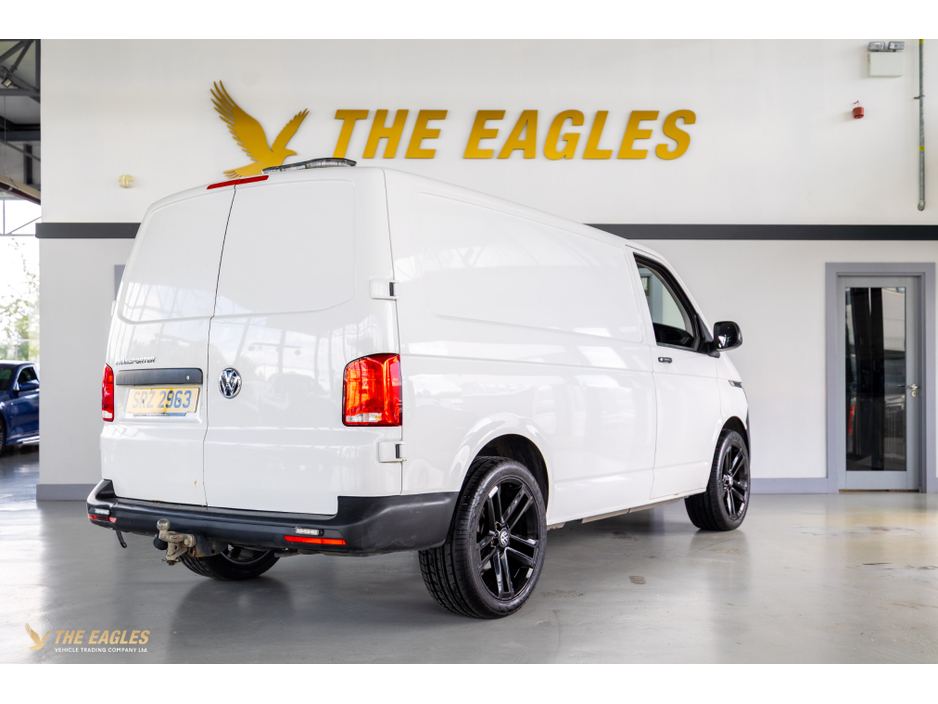 2021 Volkswagen Transporter - image 19