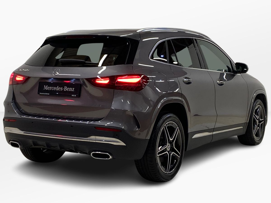 2024 Mercedes-Benz GLA Class - image 3
