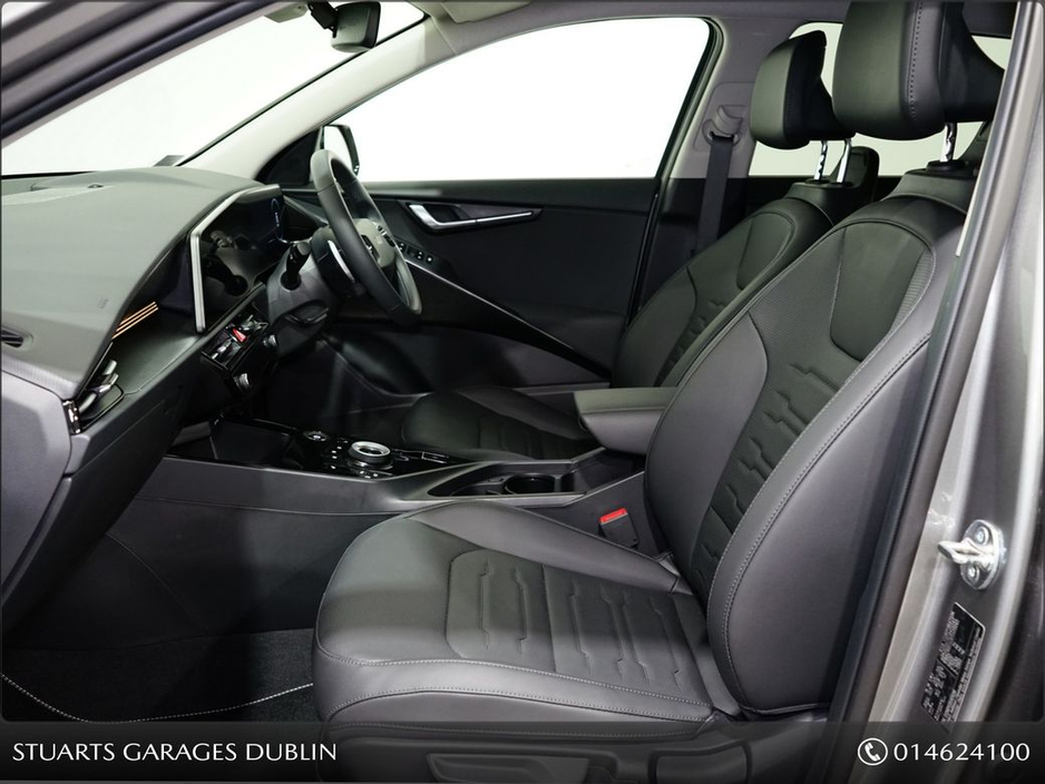 2025 Kia Niro - image 3