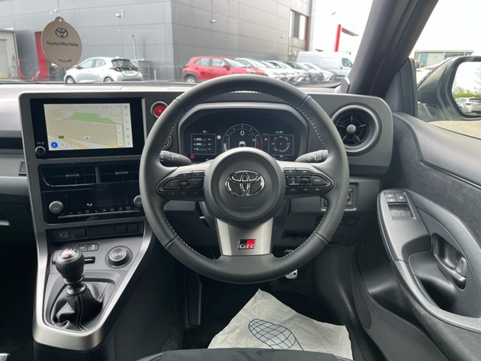 2026 Toyota Yaris - image 9