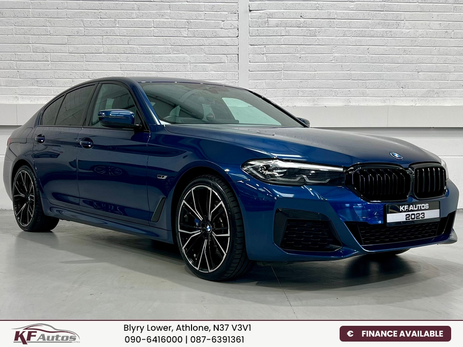 2023 BMW 5 Series - image 3