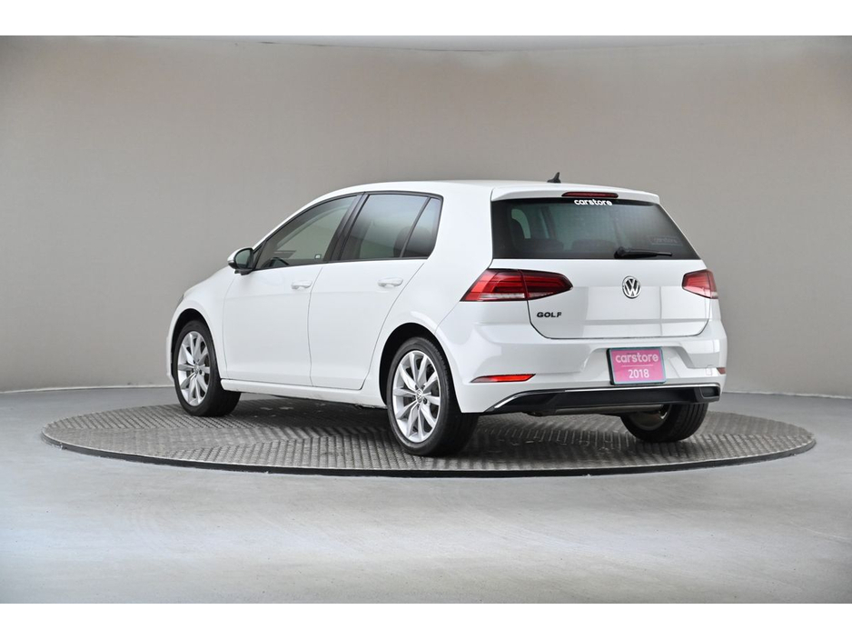 2018 Volkswagen Golf - image 6