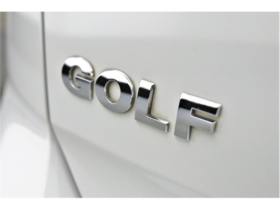 2018 Volkswagen Golf - image 15