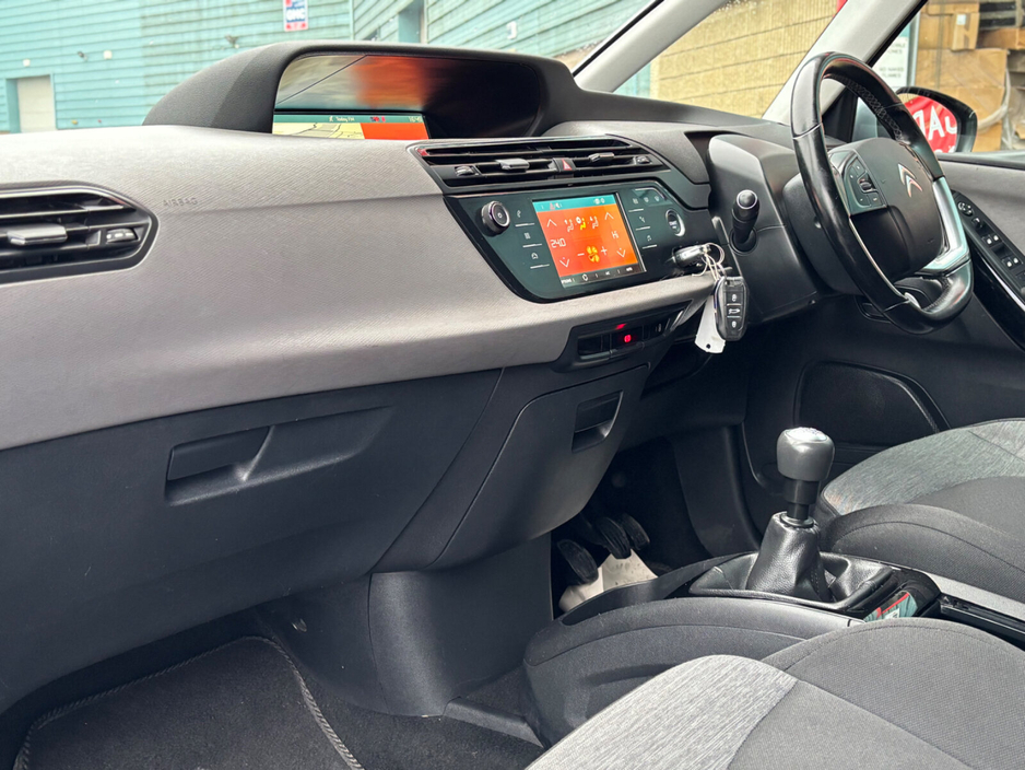 2017 Citroen Grand C4 Picasso - image 12