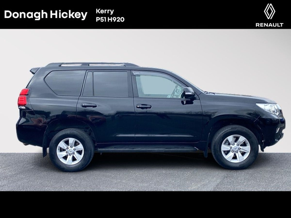 2022 Toyota Landcruiser - image 6