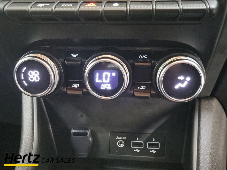 2023 Renault Captur - image 21