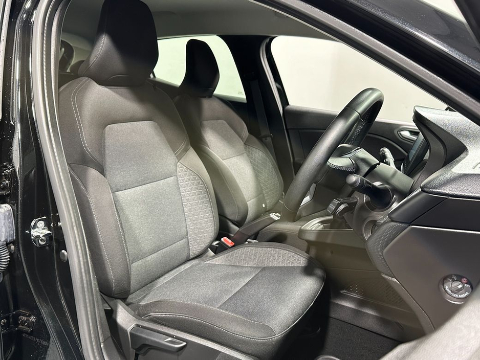 2022 Renault Clio Dynamique 1.0 Petrol 222 €14,400