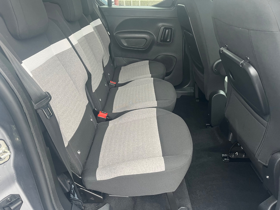 2024 Citroen Berlingo - image 10