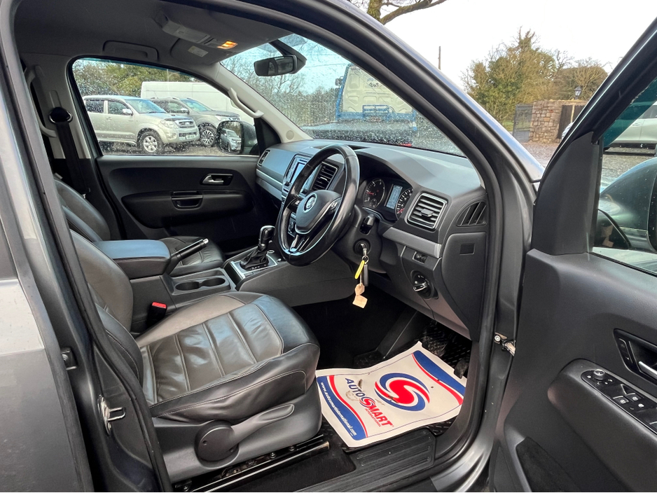 2017 Volkswagen Amarok - image 13