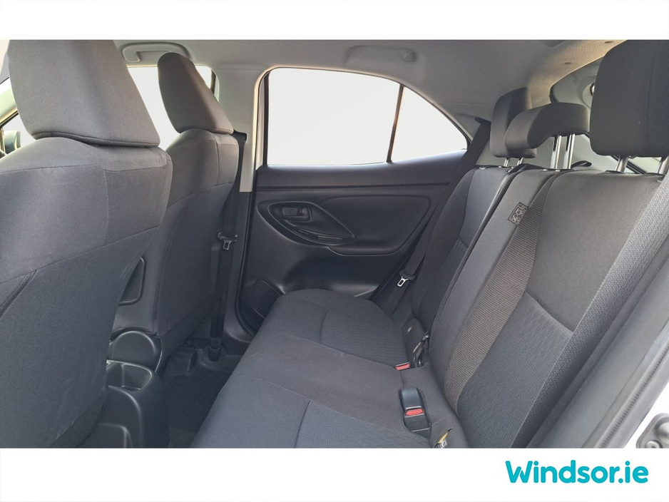 2021 Toyota Yaris Cross - image 8