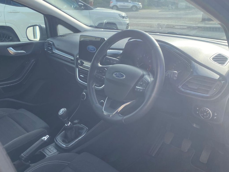 2021 Ford Fiesta - image 14