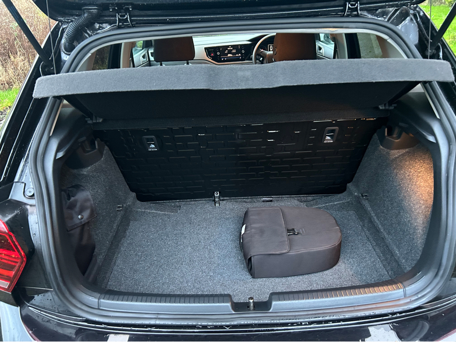 2018 Volkswagen Polo - image 7