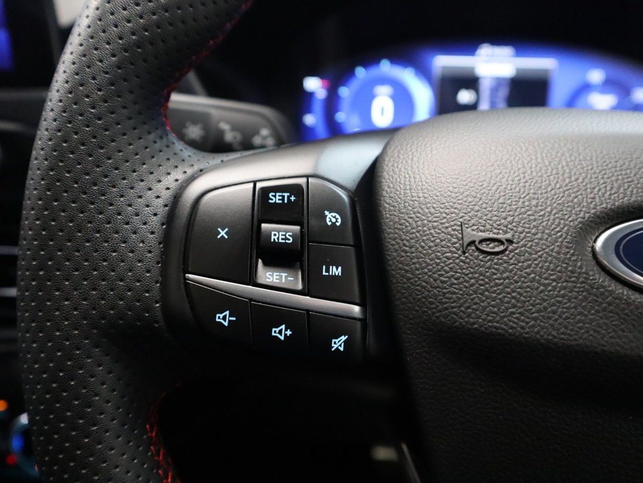 2023 Ford Kuga - image 15