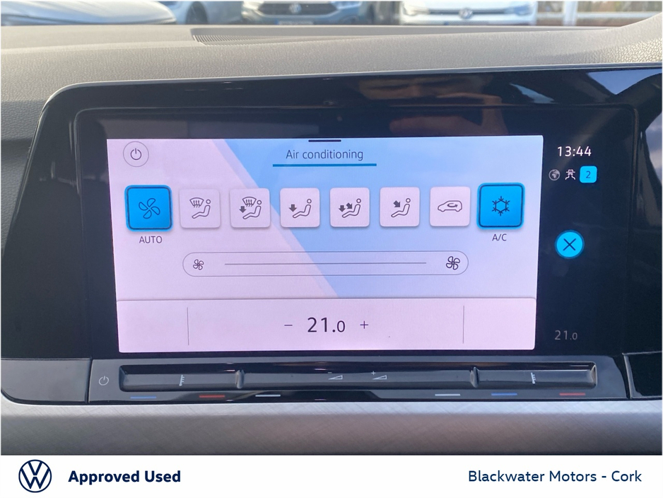 2024 Volkswagen Golf 1.5TSI 5DR LIFE HYBRID AUTOMATIC €31,995