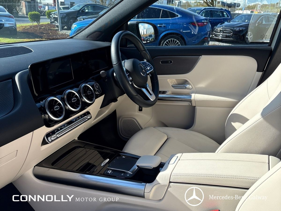 2021 Mercedes-Benz GLA Class - image 5