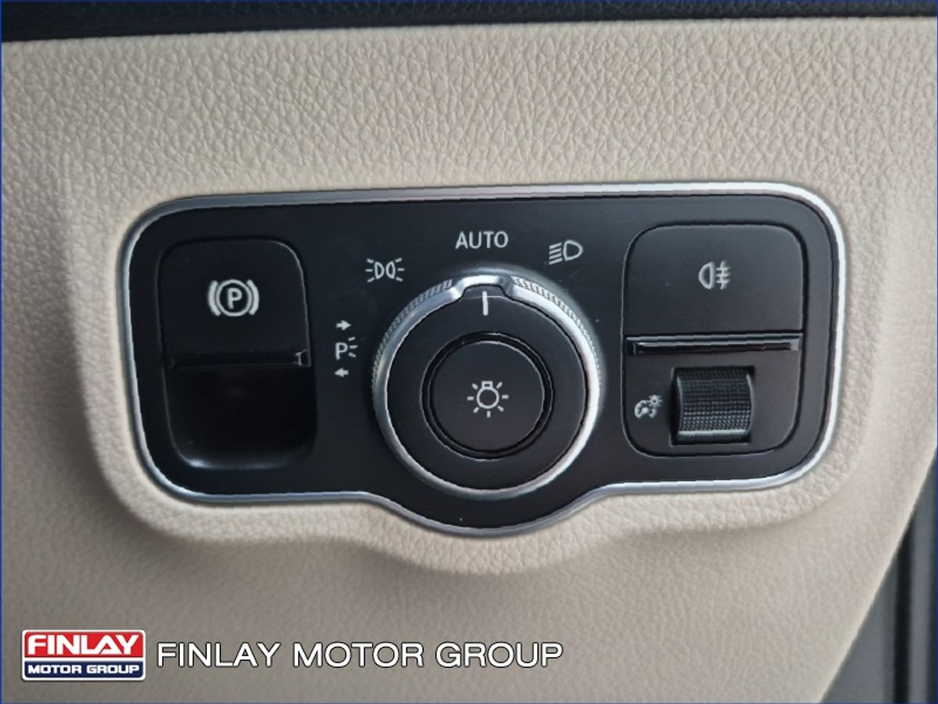 2020 Mercedes-Benz GLB - image 16