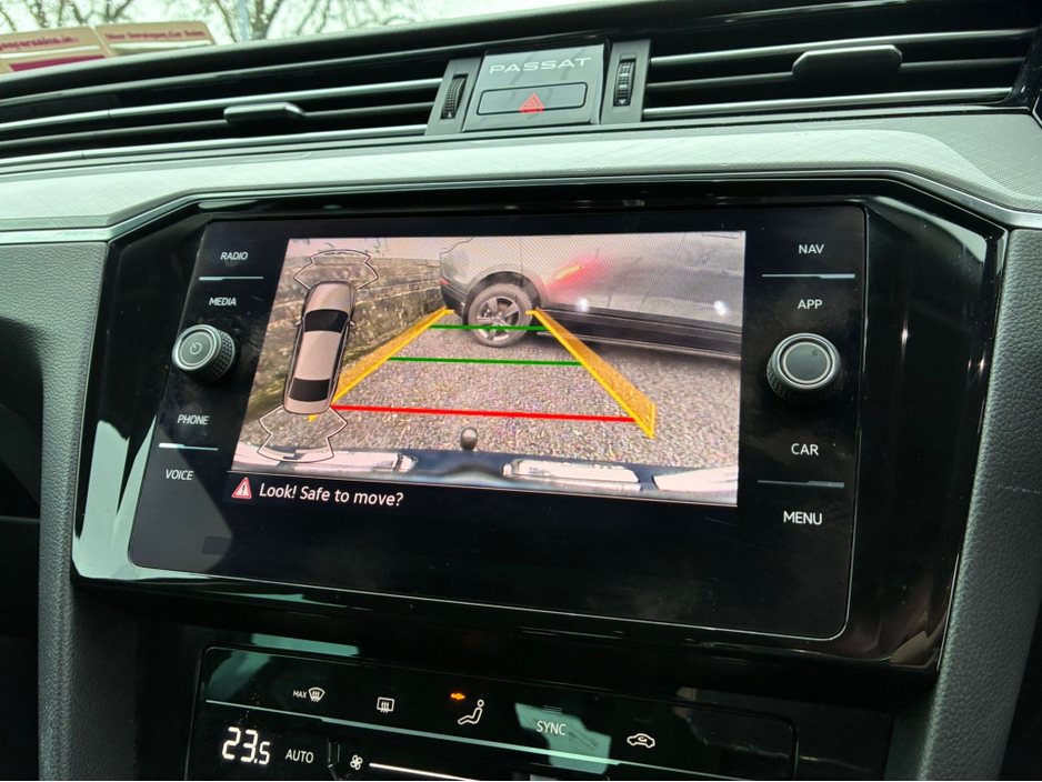 2021 Volkswagen Passat BUSINESS 2.0 TDI AUTO (CAMERA) €20,950