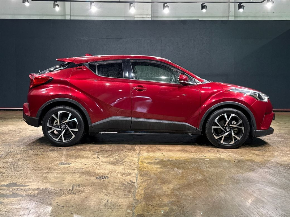2017 Toyota C-HR - image 2