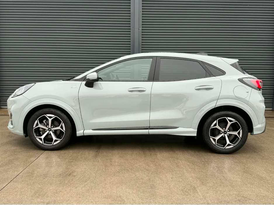 2025 Ford Puma - image 4