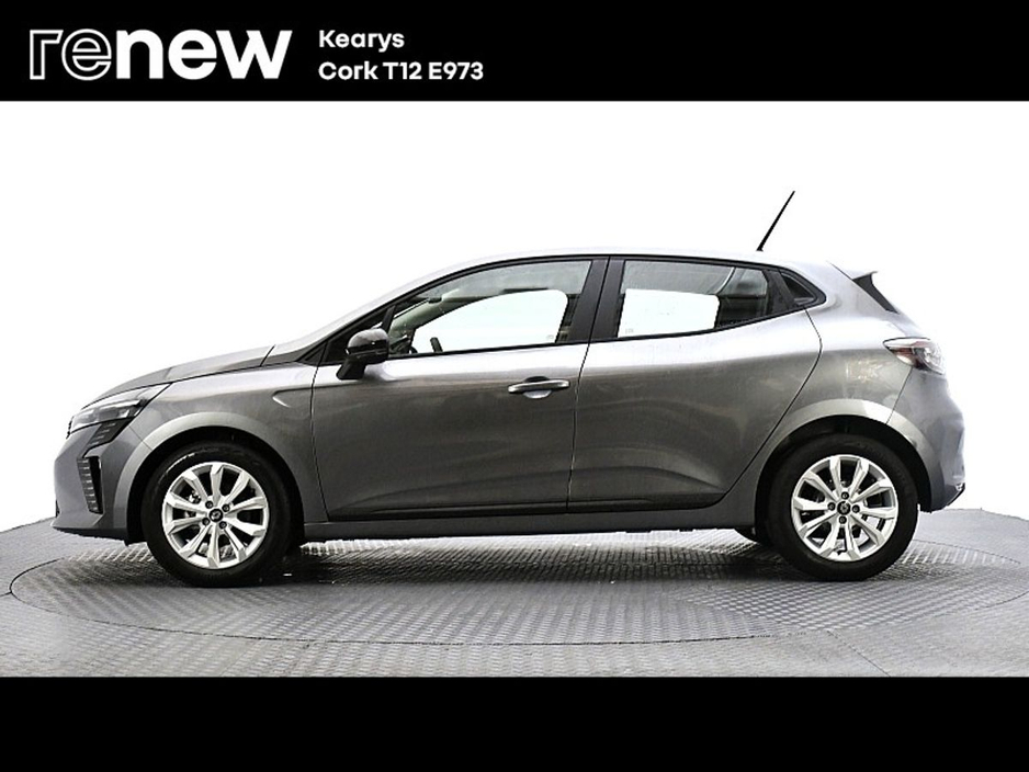 2025 Renault Clio - image 7