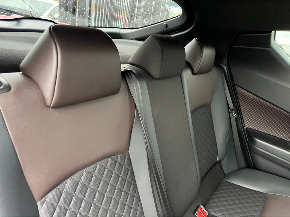 2018 Toyota C-HR - image 10