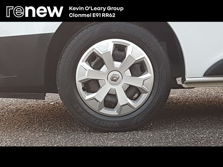 2022 Renault Trafic TRAFIC LL30 BLUE DCI 130 BUSIN €16,256