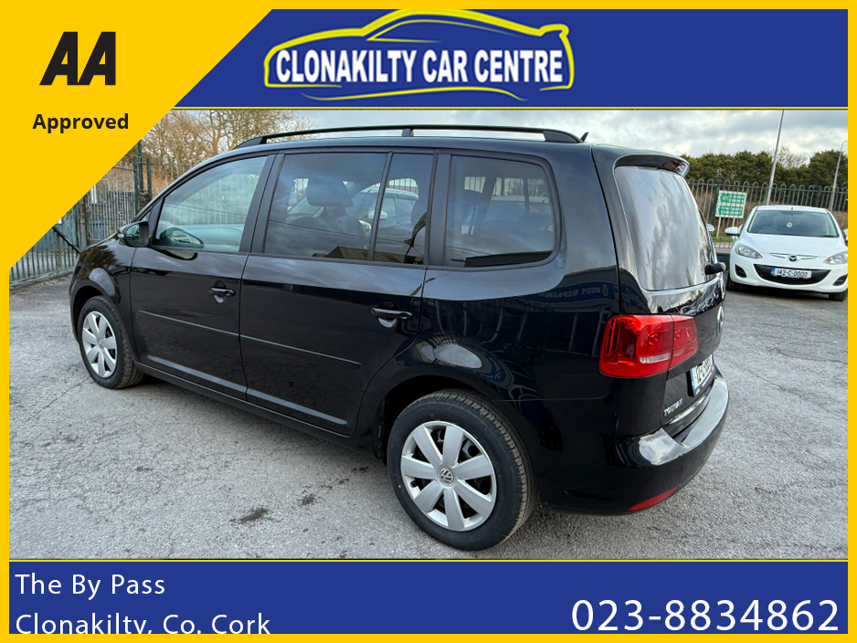 2012 Volkswagen Touran - image 8