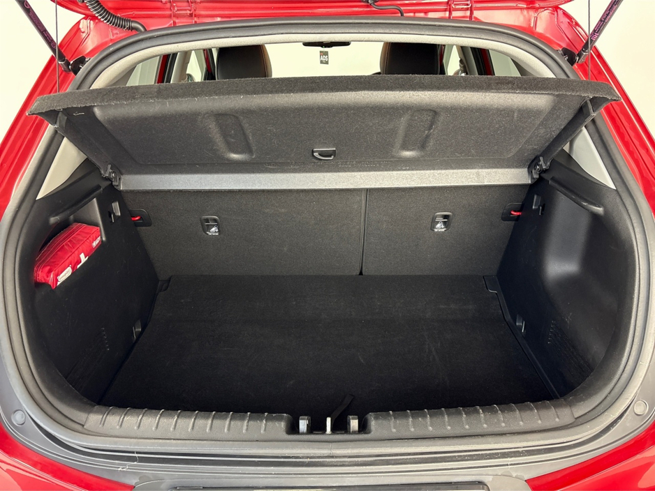 2021 Kia Stonic - image 13
