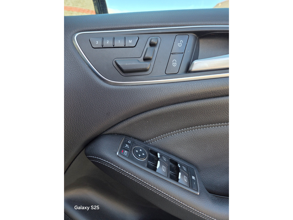 2012 Mercedes-Benz B Class - image 17