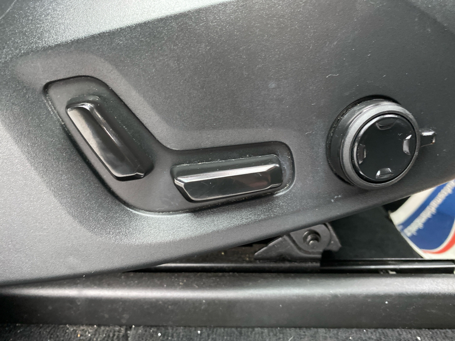 2019 Volvo XC90 - image 17