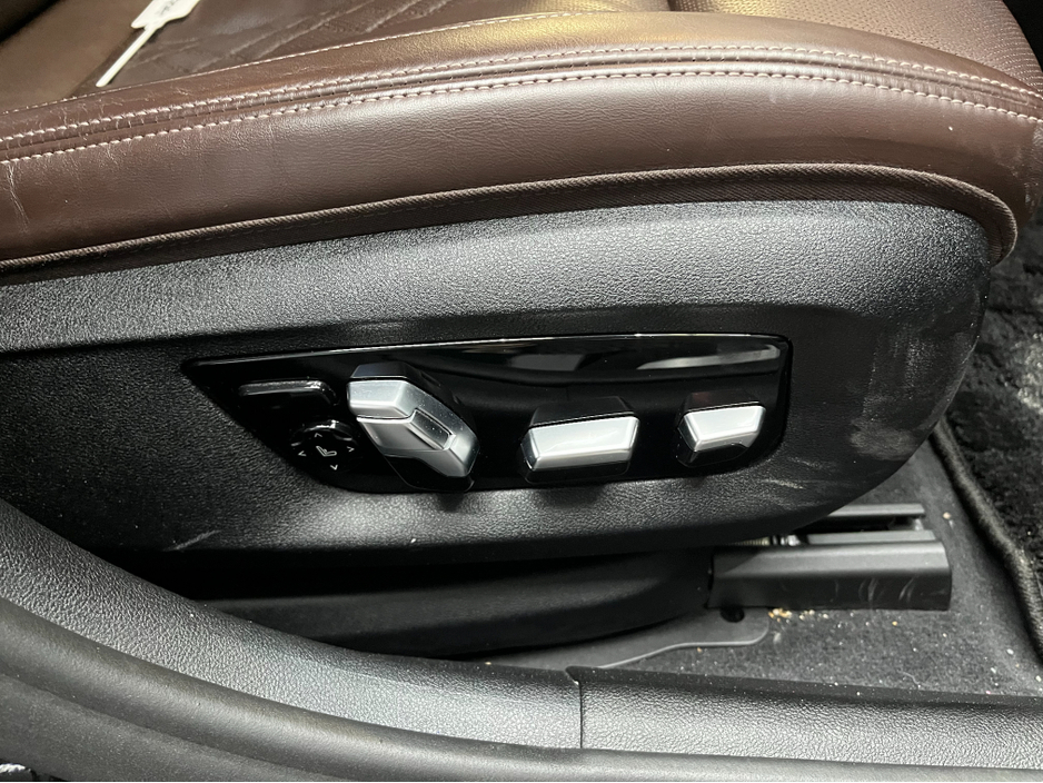 2020 BMW 5 Series €32950 2020 BMW 530E LUXURY EDITION JOY+ 2.0 AUTOMATIC / CRUISE CONTROL / 360° PARKING CAMERA / ELECTRIC MEMORY & HEATED SEATS / HEATED REAR SEATS / AMBIENT LIGHTS €32,950