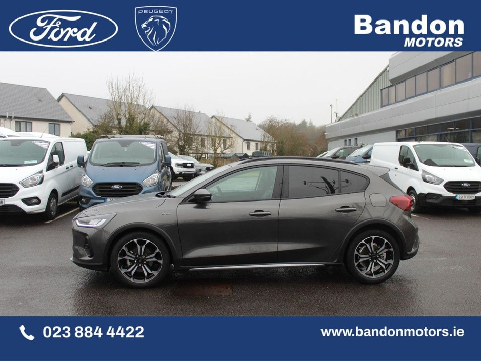 2024 Ford Focus - image 3