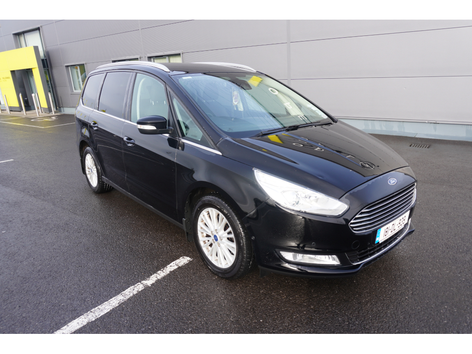 2018 Ford Galaxy - image 3