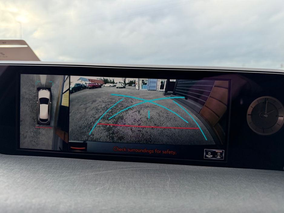 2021 Lexus UX 250 H - image 29