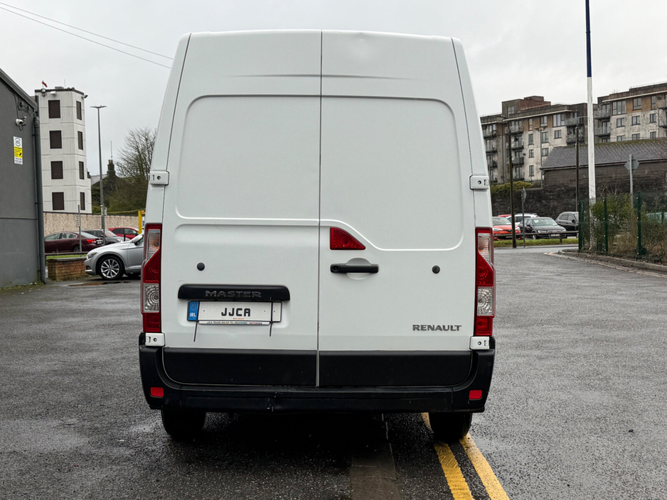 2015 Renault Master  €8,950