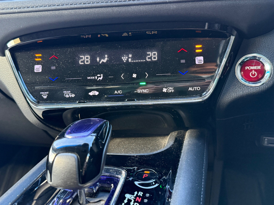 2015 Honda Vezel - image 12