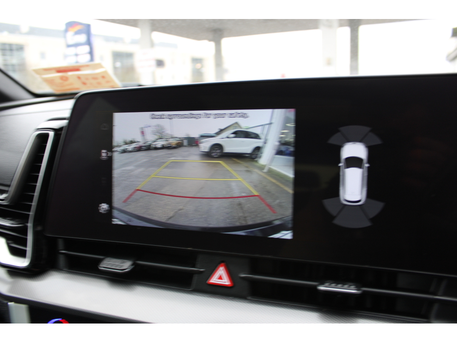 2022 Kia Sportage - image 15