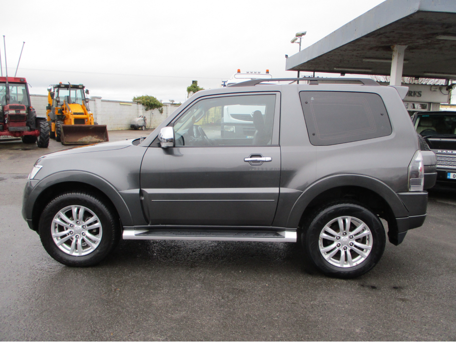2013 Mitsubishi Shogun 3.2 DID WARRIOR SWB COMM €18,995