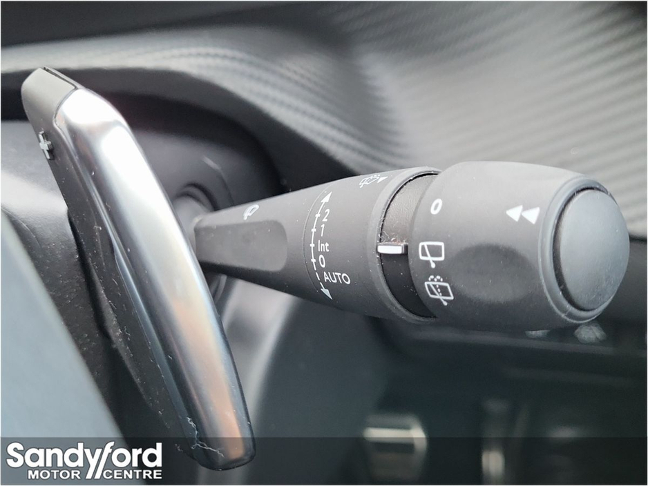 2023 Peugeot 2008 1.2 AUTOMATIC ALLURE Puretech*LOW KMS* €27,950