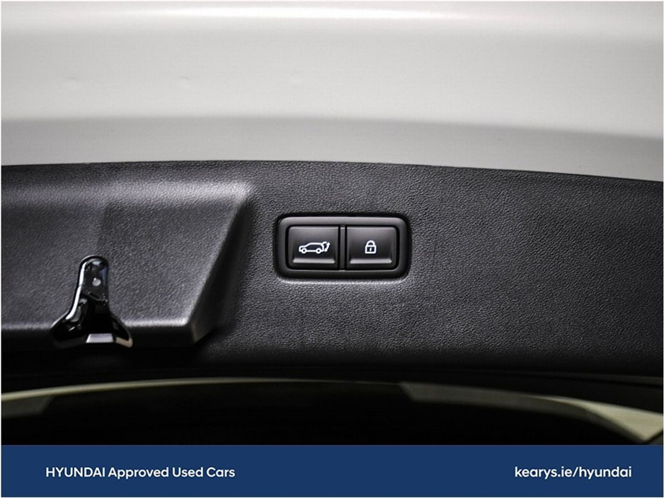 2025 Hyundai Santa Fe 1.6 PHEV 4WD Premium Calligraphy €63,899