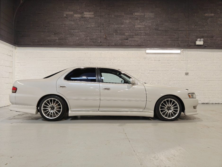 1993 Toyota Chaser - image 5