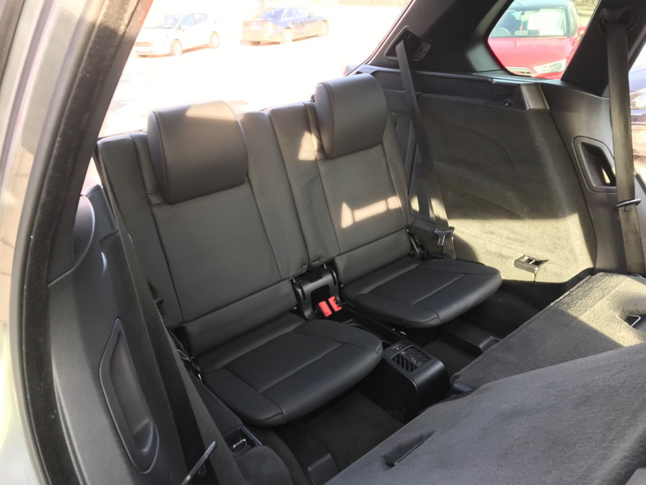 2009 BMW X5 - image 32