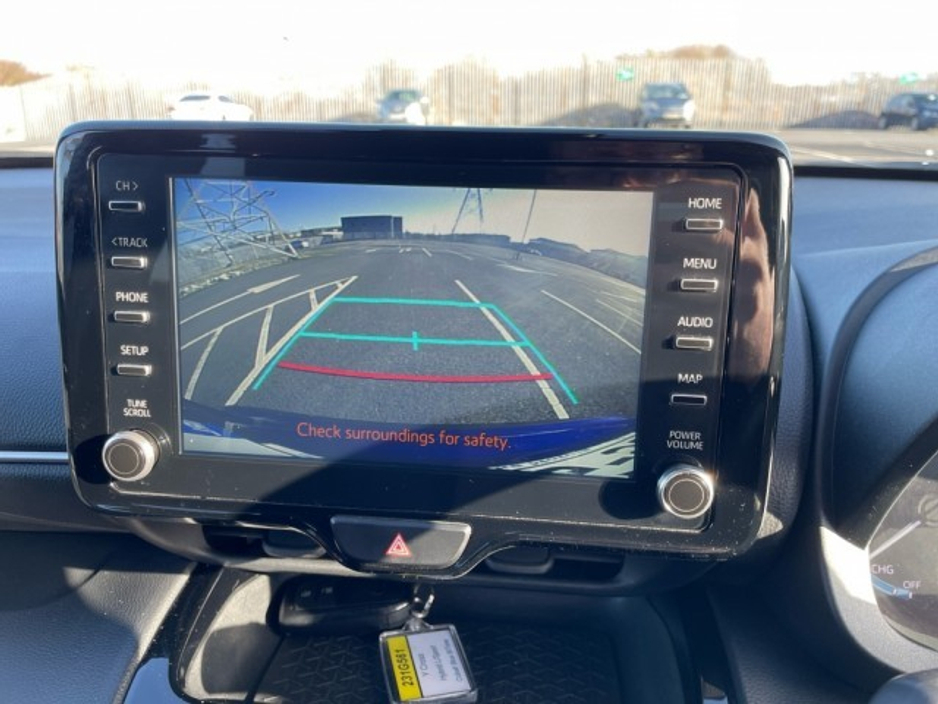 2023 Toyota Yaris Cross LunaSport - BiTone - 1.5 Hybrid - Automatic - 1 Owner - Full TOYOTA Service History // Remote Central Locking // Front Electric Windows // Rear Electric Windows // Electric Mirrors // Finger Tip Stere €27,499